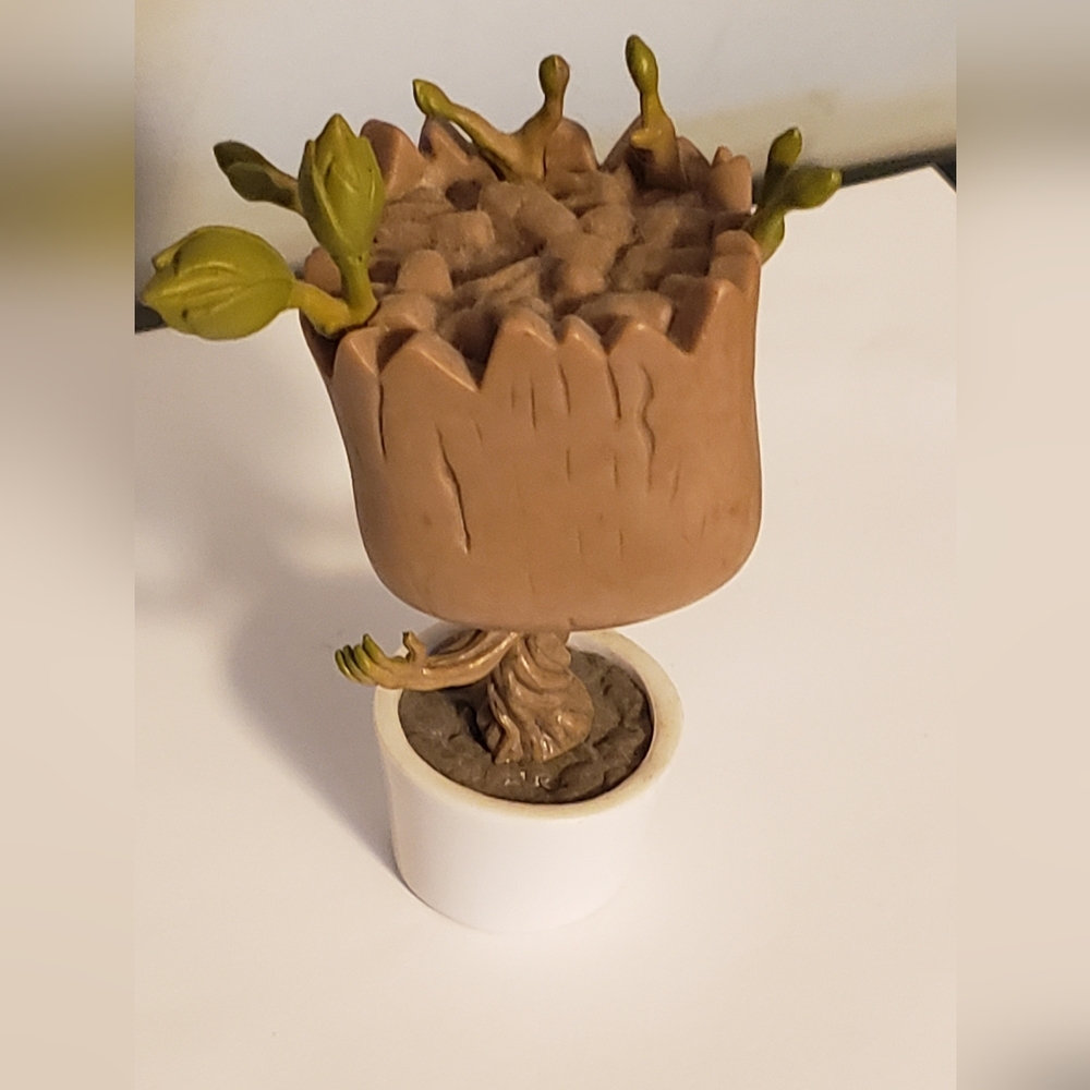 Groot Funko Pop Figure - Picture 2 of 7